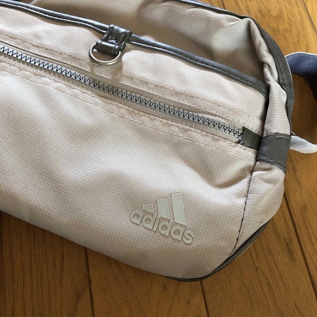 adidas(アディダス)のショルダーバッグ レディースのバッグ(ショルダーバッグ)の商品写真