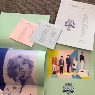 SHINee 新品　CD トレカ　翻訳