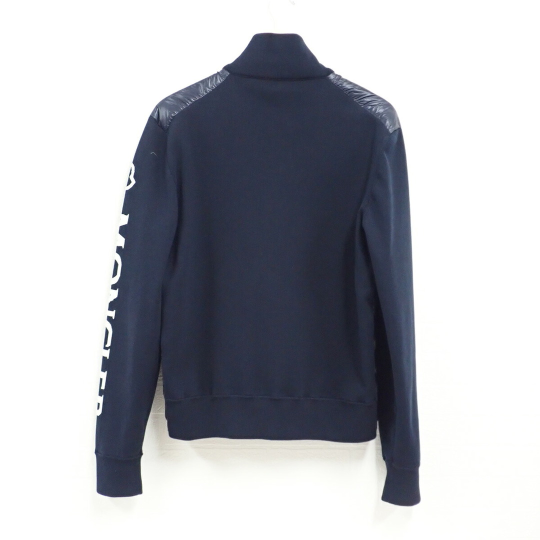 MONCLER(モンクレール)の【中古】【Aランク】Moncler モンクレール CARDIGAN TRICOT 2021SS ダウン カーディガン ジャケット ナイロン G10919B52100 V9059 サイズ L ネイビー【ISEYA】 メンズのジャケット/アウター(その他)の商品写真