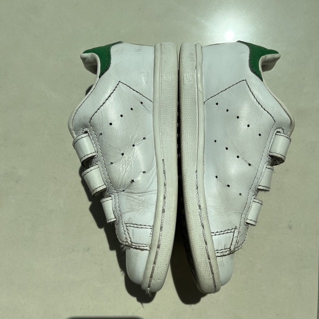 STANSMITH（adidas）(スタンスミス)のアディダス＊スタンスミス＊グリーン＊15㎝ キッズ/ベビー/マタニティのキッズ靴/シューズ(15cm~)(スニーカー)の商品写真