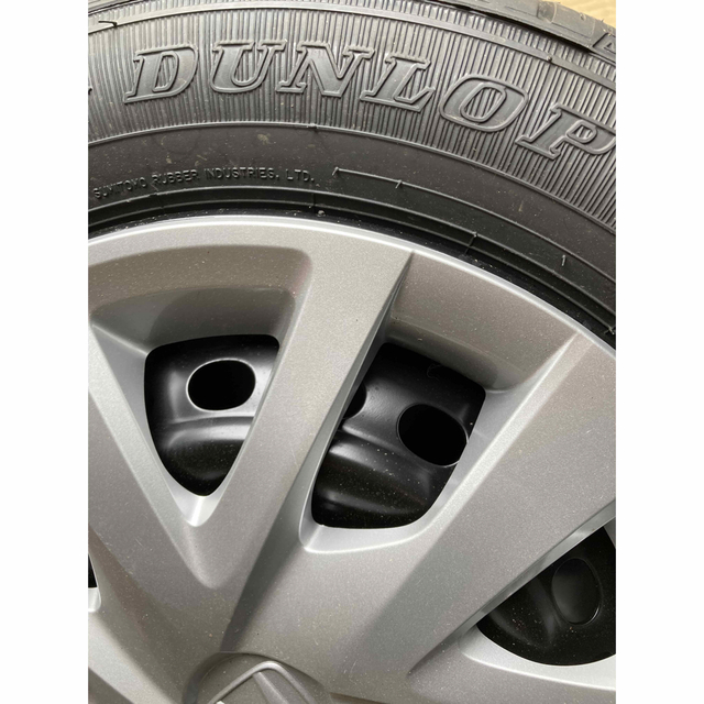 DUNLOP(ダンロップ)のnボックス　新車外し　純正サマータイヤ&スチールセット 自動車/バイクの自動車(タイヤ・ホイールセット)の商品写真