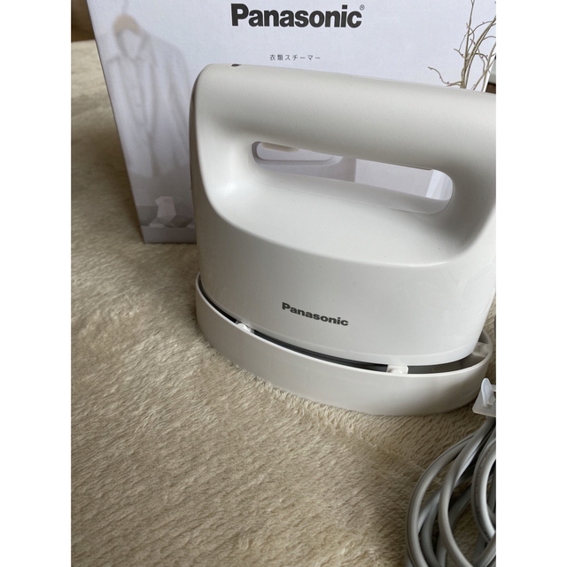 Panasonic 衣類スチーマー NI-FS420-W ホワイト