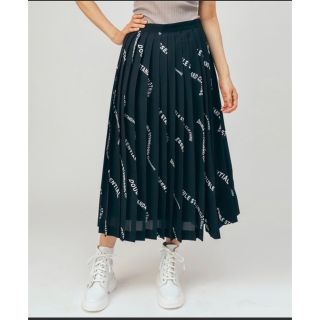 ダブルスタンダードクロージング(DOUBLE STANDARD CLOTHING)の  新品　ESSENTIAL オリジナルプリントプリーツスカート(ロングスカート)