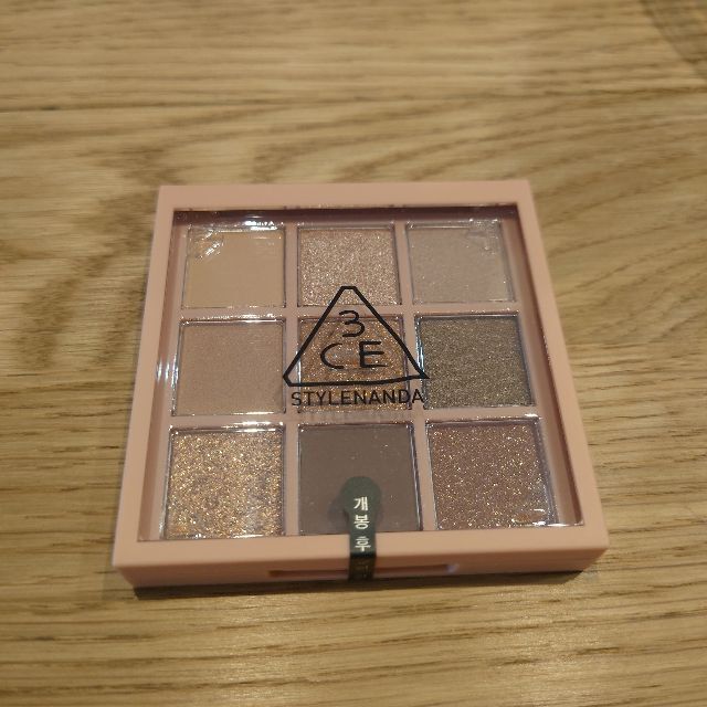 3ce(スリーシーイー)の3CE multi eye color palette　OVERTAKE コスメ/美容のベースメイク/化粧品(アイシャドウ)の商品写真