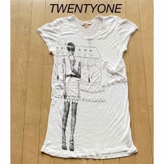 フォーエバートゥエンティーワン(FOREVER 21)のロングTシャツ モノクロプリント TWENTYONE L/G(Tシャツ(半袖/袖なし))