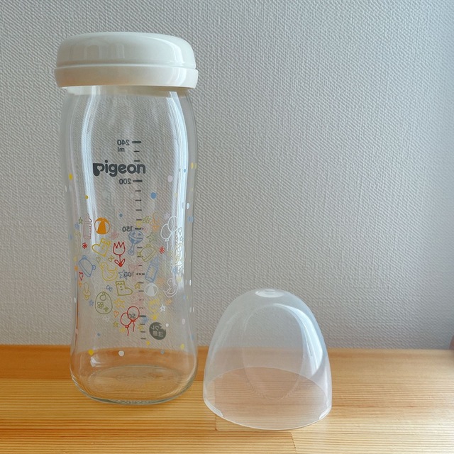Pigeon(ピジョン)のピジョン ガラス哺乳瓶240ml キッズ/ベビー/マタニティの授乳/お食事用品(哺乳ビン)の商品写真