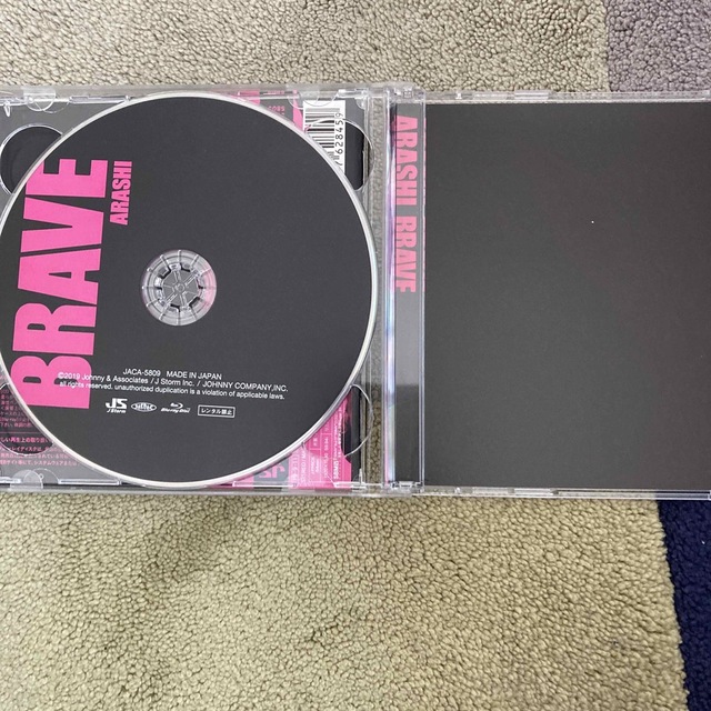 嵐(アラシ)のBRAVE（初回限定盤/Blu-ray付） エンタメ/ホビーのCD(ポップス/ロック(邦楽))の商品写真