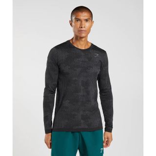 アンダーアーマー(UNDER ARMOUR)のGymshark  長袖　ブラック(Tシャツ/カットソー(七分/長袖))