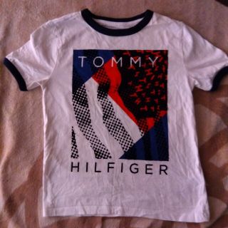 トミーヒルフィガー(TOMMY HILFIGER)のトミーヒルフィガー　キッズトップス　120(Tシャツ/カットソー)