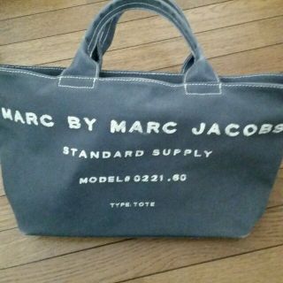 マークバイマークジェイコブス(MARC BY MARC JACOBS)のマークバイマークジェイコブス　トートバッグ(トートバッグ)