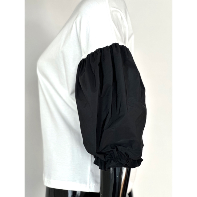 UNITED ARROWS(ユナイテッドアローズ)の新品未使用　バルーントップス　ボリュームスリーブ　切り替えデザインプルオーバー レディースのトップス(Tシャツ(半袖/袖なし))の商品写真