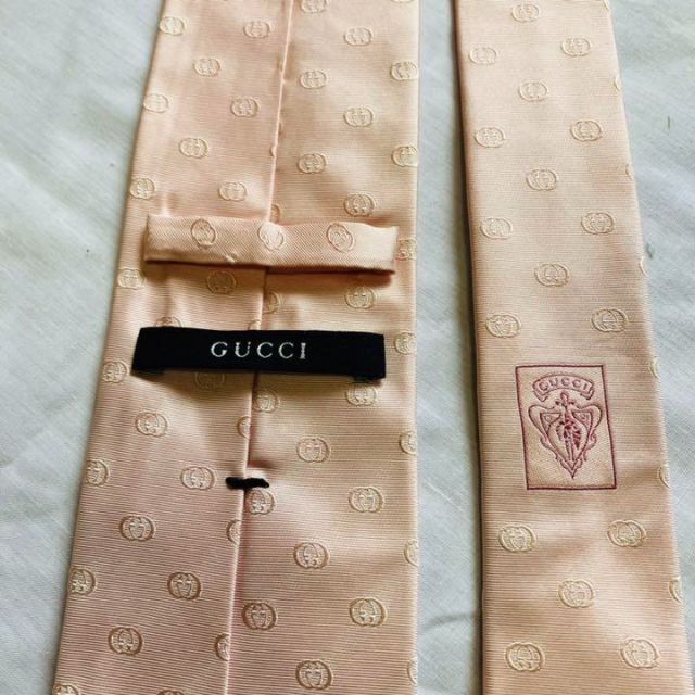 Gucci(グッチ)の【美品】GUCCI ネクタイ　ピンク　GG柄　総柄　グッチスーツアイテム メンズのファッション小物(ネクタイ)の商品写真