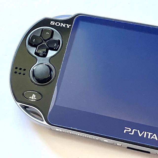 PSVITA クリスタルブラック PCH-1000 本体 ゲーム機 箱充電器付き