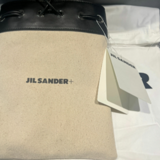 ジルサンダー 巾着の通販 200点以上 | Jil Sanderを買うならラクマ