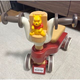 タカラトミー(Takara Tomy)のくまのプーさん おしゃべりウォーカーライダー(手押し車/カタカタ)