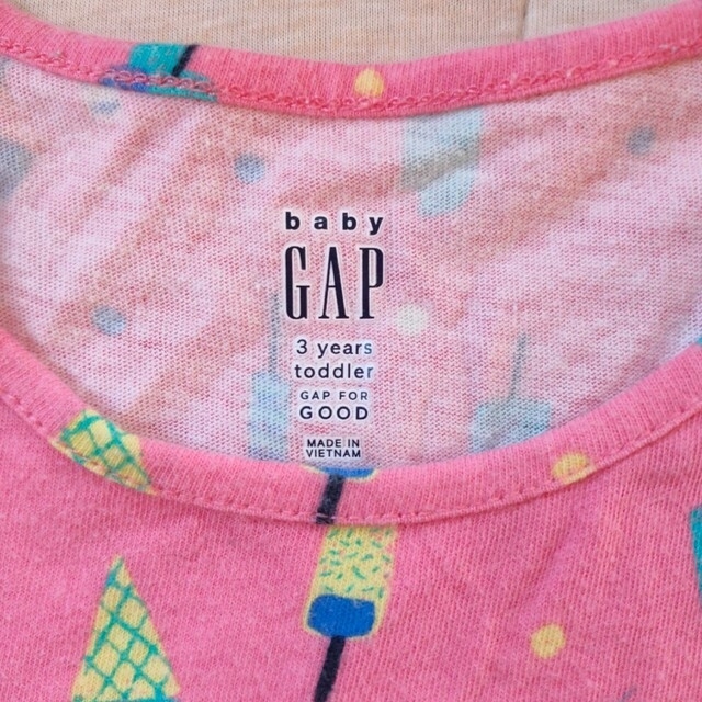 babyGAP(ベビーギャップ)のbaby gap 90 アイス柄　ワンピース キッズ/ベビー/マタニティのキッズ服女の子用(90cm~)(ワンピース)の商品写真