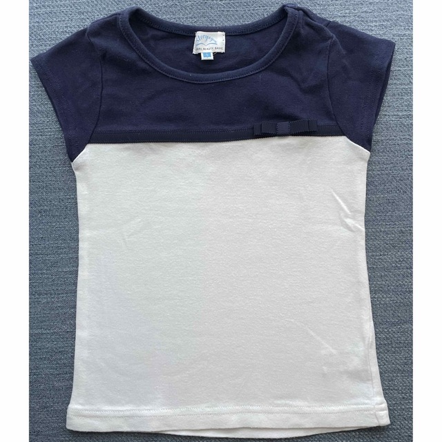 NATURAL BEAUTY BASIC(ナチュラルビューティーベーシック)のナチュラルビューティーベーシック キッズ Tシャツ 女の子用Sサイズ キッズ/ベビー/マタニティのキッズ服女の子用(90cm~)(Tシャツ/カットソー)の商品写真