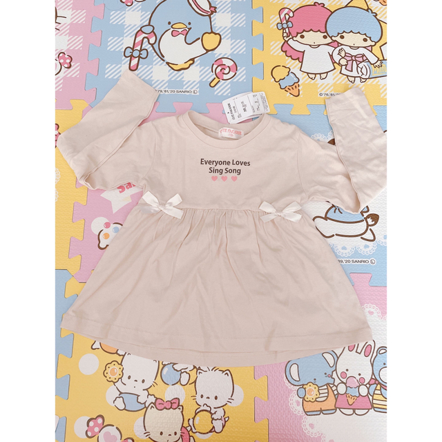 新品　子ども服90〜100㎝ キッズ/ベビー/マタニティのキッズ服女の子用(90cm~)(Tシャツ/カットソー)の商品写真