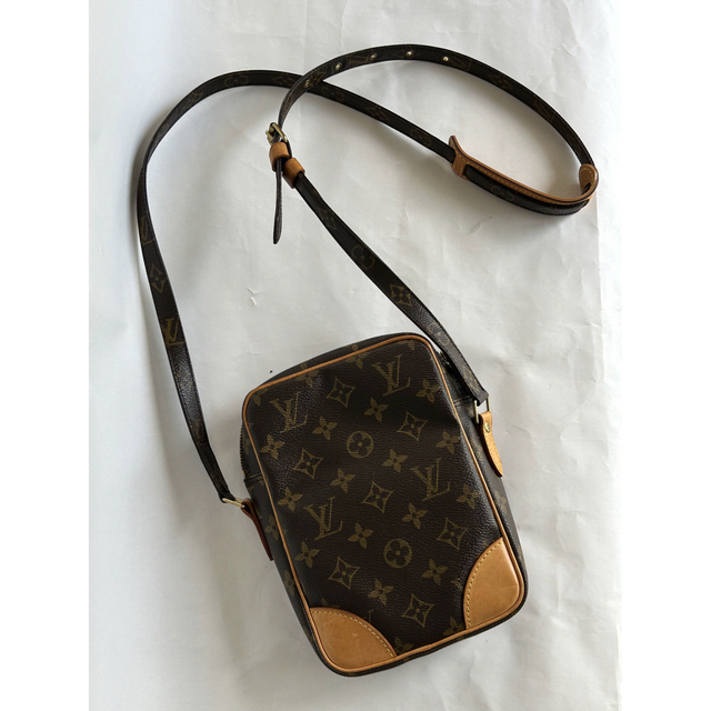 Louis Vuitton モノグラム　ダヌーブ