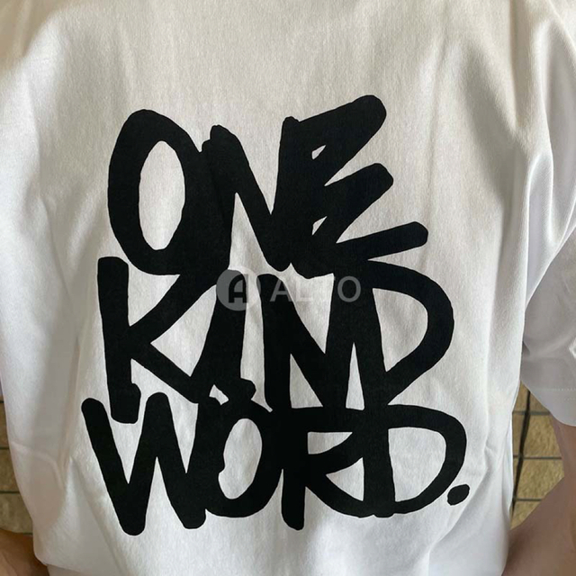 sacai  サカイ  Eric Haze ONEKINDWORD  Tシャツ