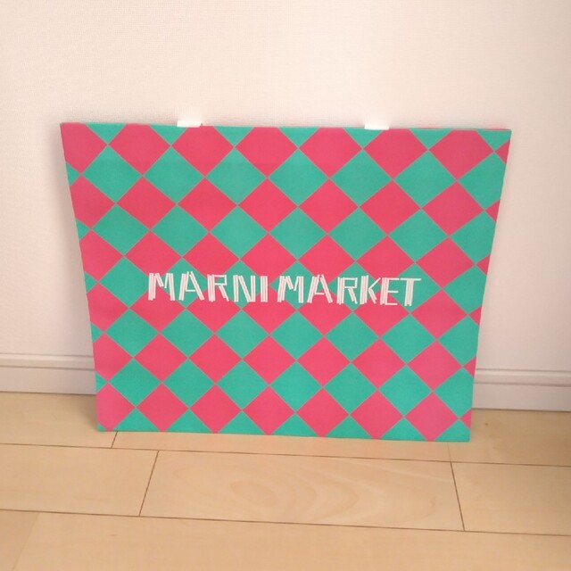 Marni(マルニ)のMARNIショッパー　2022ポップアップ レディースのバッグ(ショップ袋)の商品写真
