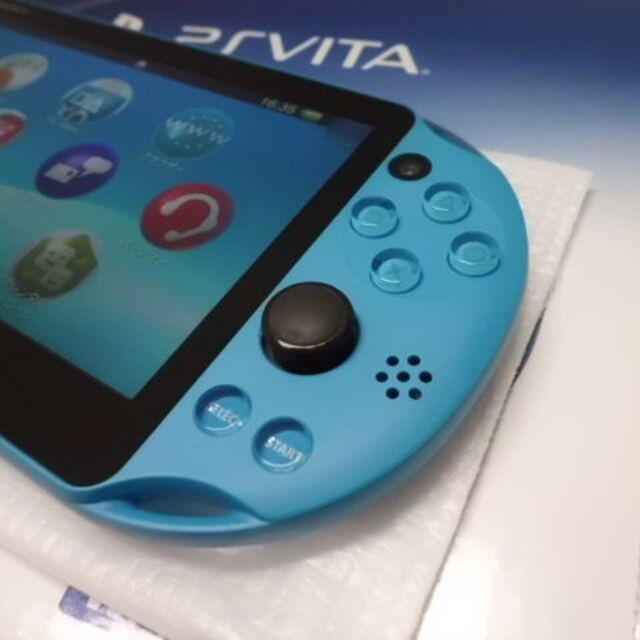 PlayStation Vita(プレイステーションヴィータ)のPSVITA PCH-2000 Aqua Blue エンタメ/ホビーのゲームソフト/ゲーム機本体(携帯用ゲーム機本体)の商品写真