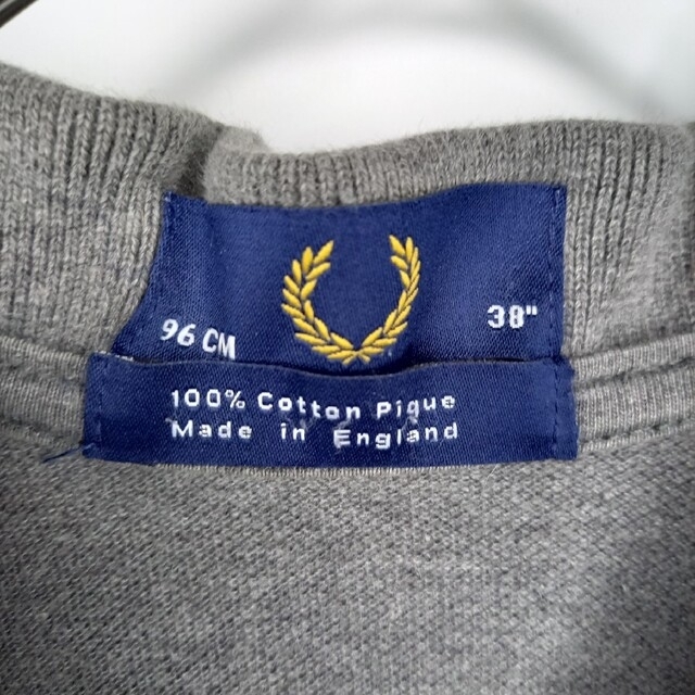 FRED PERRY(フレッドペリー)のイギリス製　フレッドペリー　ポロシャツ　刺繍ロゴ　ヒットユニオン　ユーロ古着 メンズのトップス(ポロシャツ)の商品写真