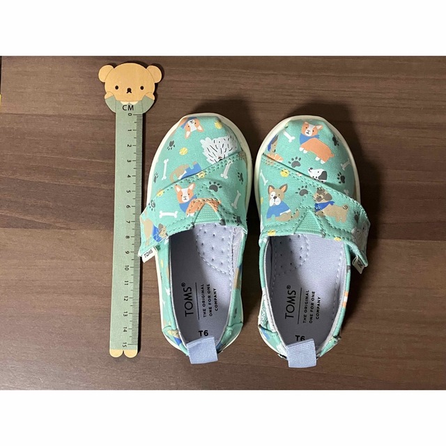 TOMS(トムズ)のTOMS ベビーシューズ 13cm ライトグリーン キッズ/ベビー/マタニティのベビー靴/シューズ(~14cm)(フォーマルシューズ)の商品写真