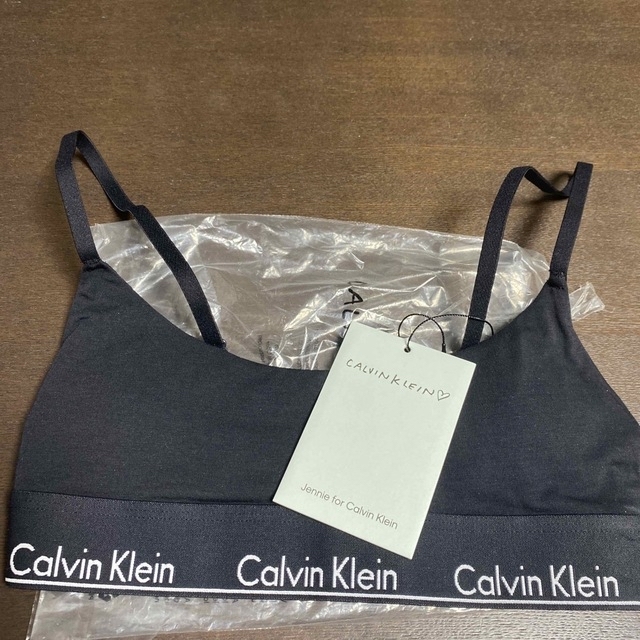 Jennie for Calvin Klein ライトリーブラレット S ブラ 保存版