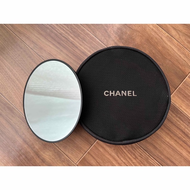 CHANEL メッシュラウンドポーチ&ミラー　クリスマスコフレ