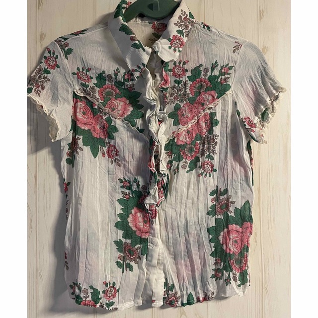 ROSE BUD(ローズバッド)のROSE BUD シャツ　 レディースのトップス(Tシャツ(半袖/袖なし))の商品写真
