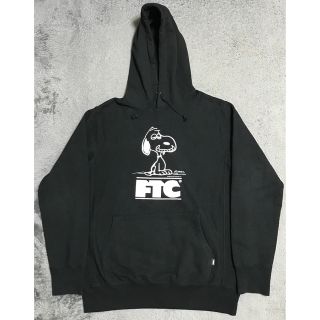 【美品】FTC x PEANUTS　ビッグロゴ入りコラボパーカー　人気Lサイズ