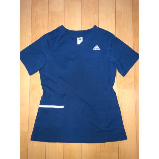 アディダス(adidas)のadidasスクラブ(その他)