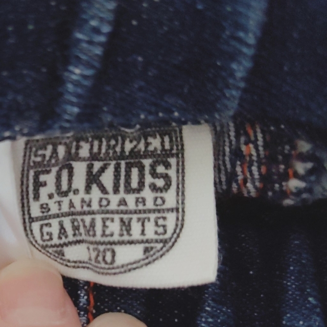 F.O.KIDS(エフオーキッズ)のF.O.KIDS デニム　ジーンズ　120cm ボトムス キッズ/ベビー/マタニティのキッズ服男の子用(90cm~)(パンツ/スパッツ)の商品写真