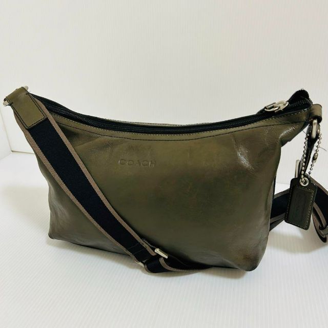 COACH コーチ ボディバック レザー チャーム付き F70559-