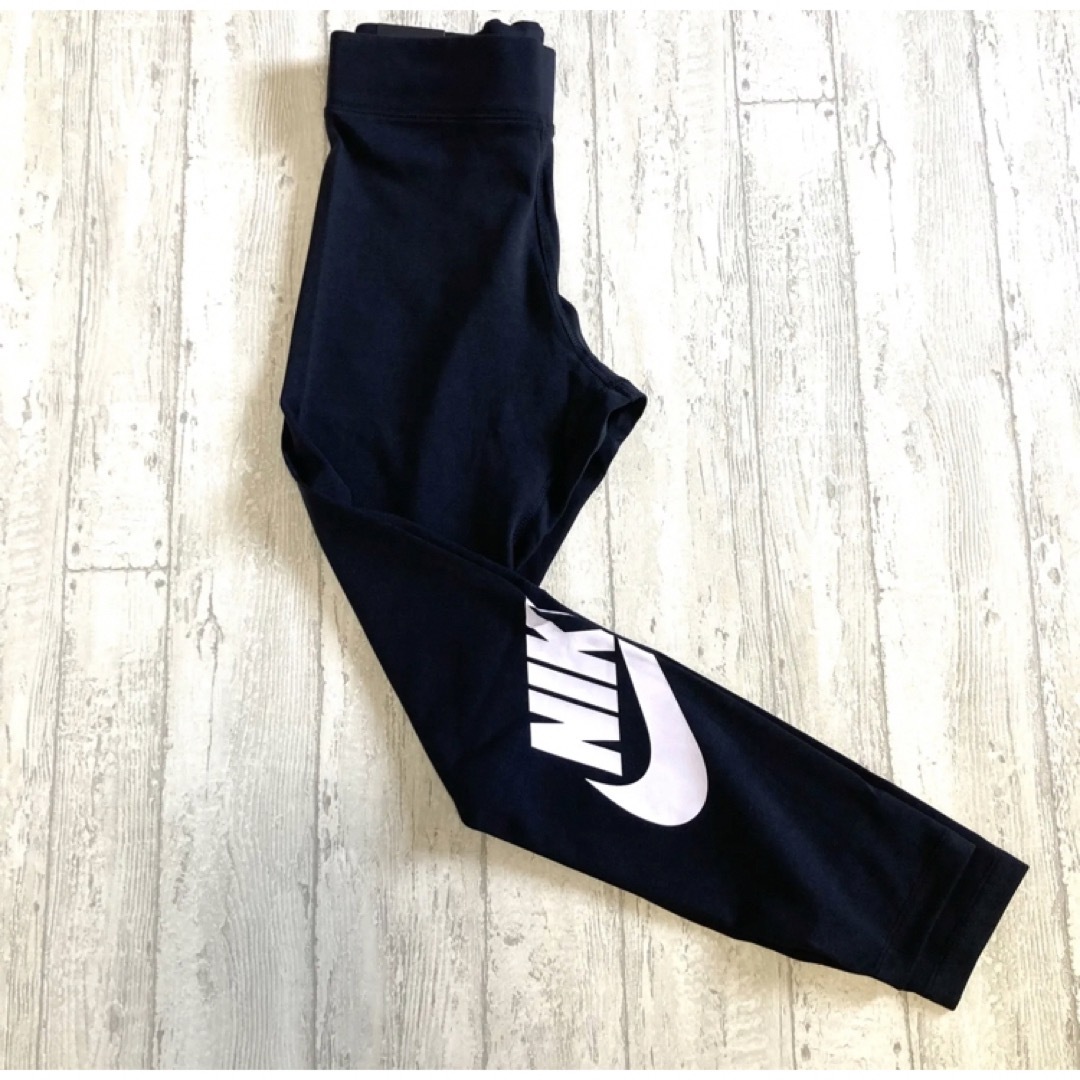 NIKE(ナイキ)のナイキ レディース レギンス エッセンシャル フューチュラ タイツ NIKE レディースのレッグウェア(レギンス/スパッツ)の商品写真