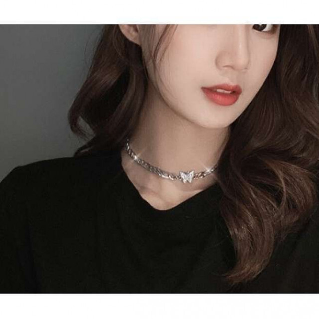 蝶々　ネックレス　アクセサリー　個性的トレンド　韓国ファッション　送料無料h レディースのアクセサリー(ネックレス)の商品写真