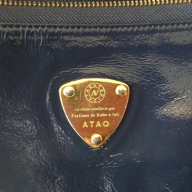 ATAO(アタオ)の最終お値下げ ATAO ブーブー エナメル ネイビー レディースのファッション小物(財布)の商品写真