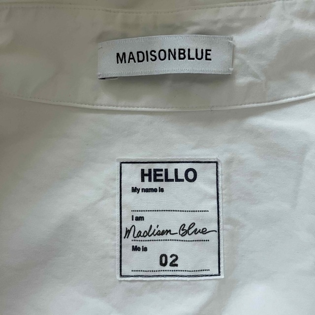 MADISONBLUE(マディソンブルー)のマディソンブルー  J.BRADLEY 白シャツ　ゆるシャツ　ドロップショルダー レディースのトップス(シャツ/ブラウス(長袖/七分))の商品写真