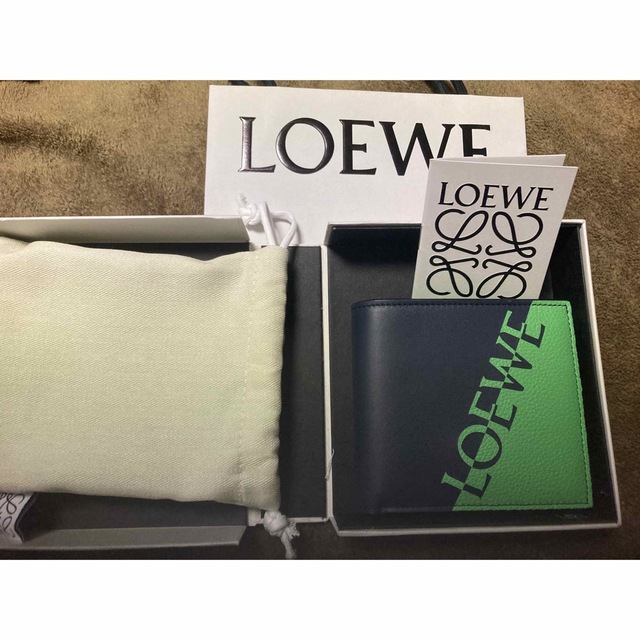 LOEWE - ロエベ LOEWE 折りたたみ財布 メンズ グリーンロゴバイ