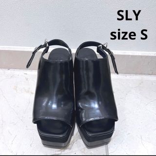 スライ(SLY)のSLY ウエッジソール サンダル(サンダル)