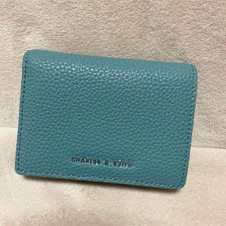 チャールズアンドキース(Charles and Keith) 折りたたみ 財布