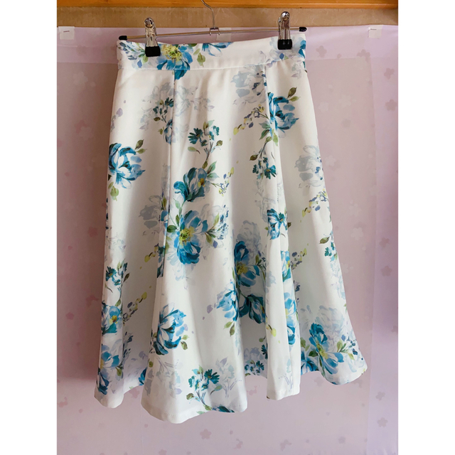 Rirandture(リランドチュール)のアートフラワー フレアスカート リランドチュール レディースのスカート(ひざ丈スカート)の商品写真