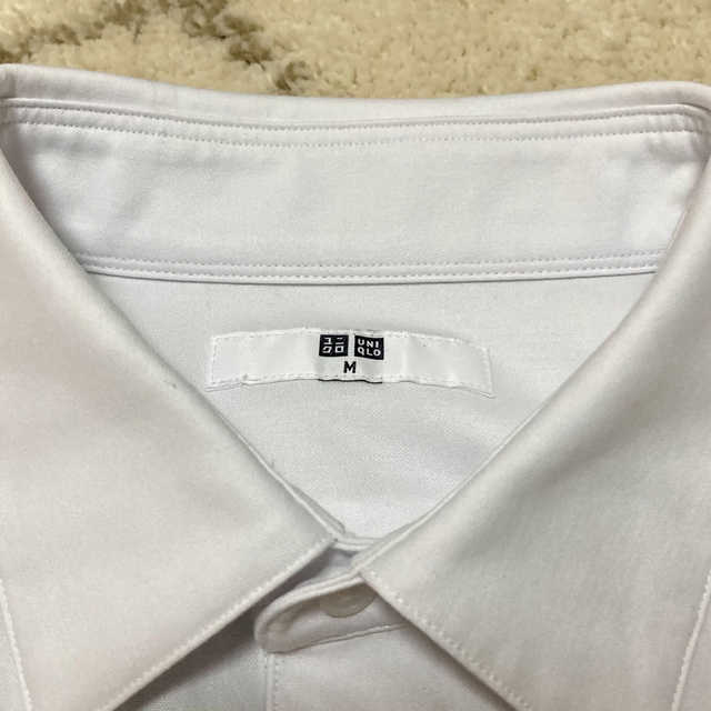 UNIQLO(ユニクロ)の◆ユニクロ ノンアイロンジャージーシャツ Mサイズ 白色 長袖 ③◆ メンズのトップス(Tシャツ/カットソー(七分/長袖))の商品写真
