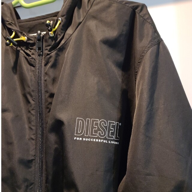 DIESEL(ディーゼル)のディーゼル　上着　最終セール メンズのジャケット/アウター(ナイロンジャケット)の商品写真