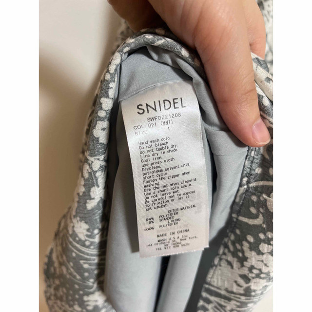 SNIDEL(スナイデル)のsnidel デコルテオープンワンピース　サイズ1 レディースのワンピース(ロングワンピース/マキシワンピース)の商品写真