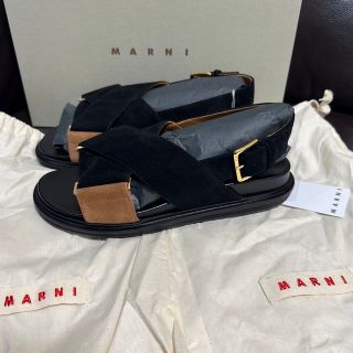 色移り有り 新品タグ付き⭐︎MARNI マルニ⭐︎フスベット クロス