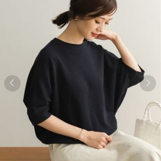 アーバンリサーチドアーズ(URBAN RESEARCH DOORS)の完売カラー♡新品タグ付き　タックフライスワイドTシャツ＊アーバンリサーチドアーズ(カットソー(長袖/七分))