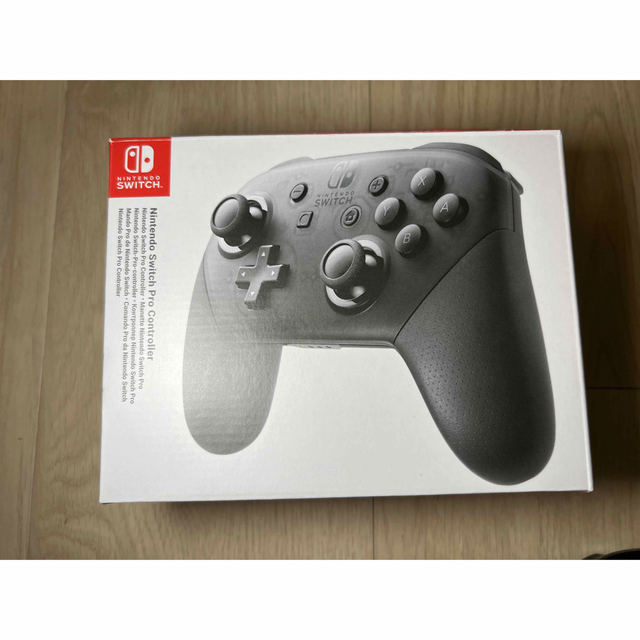 NINTENDO SWITCH PROコントローラー