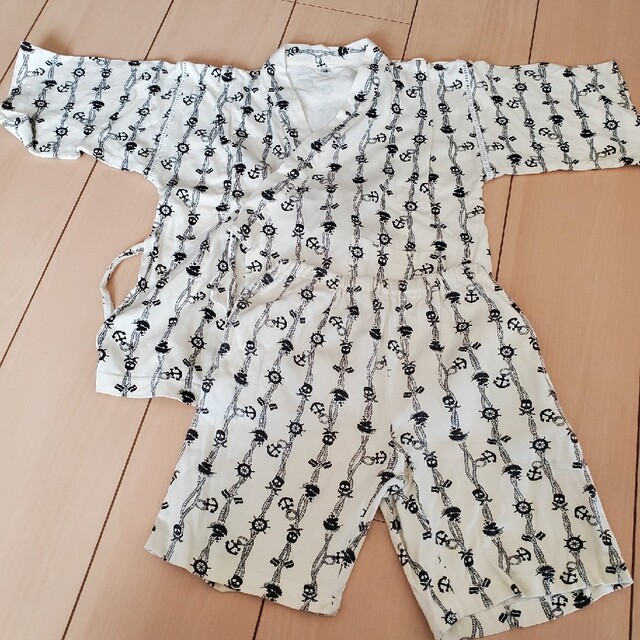 男の子甚平 キッズ/ベビー/マタニティのキッズ服男の子用(90cm~)(甚平/浴衣)の商品写真